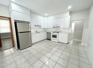 165 Gove St #1B, Boston, MA 02128