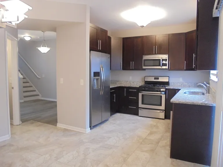 1847 Grandview Pl — Photo 11