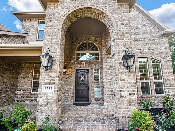 3rd image of 5551 Mangrove Creek Ln