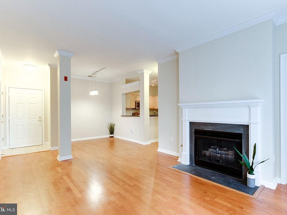 1st image of 4551 Strutfield Ln APT 4313