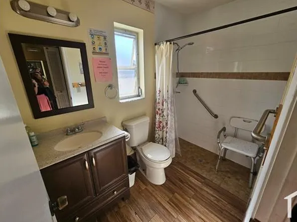 4690 NW 113th Ave, Fort Lauderdale, FL 33323