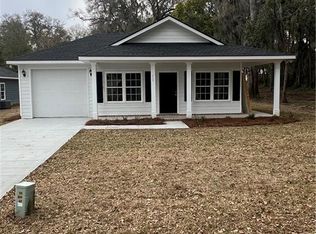 1127 Old River Rd, Darien, GA 31305