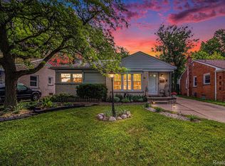 17662 Gaylord St, Redford, MI 48240