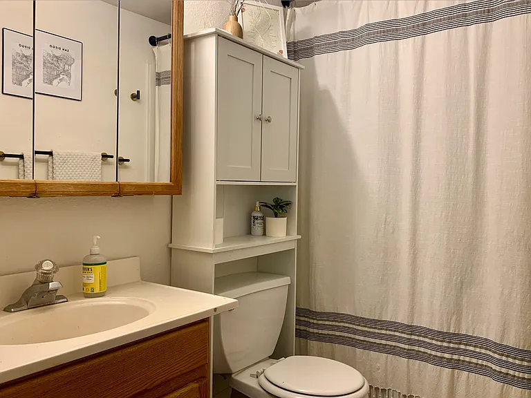 1725 NE Valley Rd — Photo 11