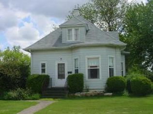 102 E Vernon St, Mineral, IL 61344
