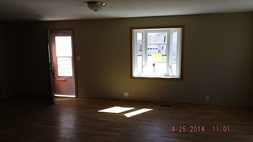 3rd image of 120 Linden St N
