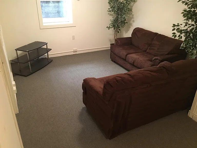 109 Dewitt Pl #1 — Photo 2