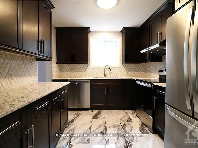 205 Blackburn Ave — Photo 4