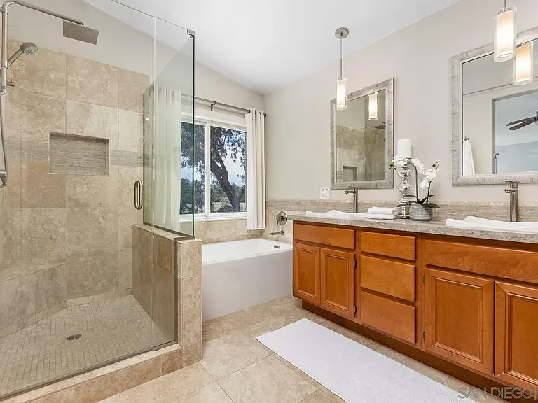 11785 Westview Pkwy — Photo 33