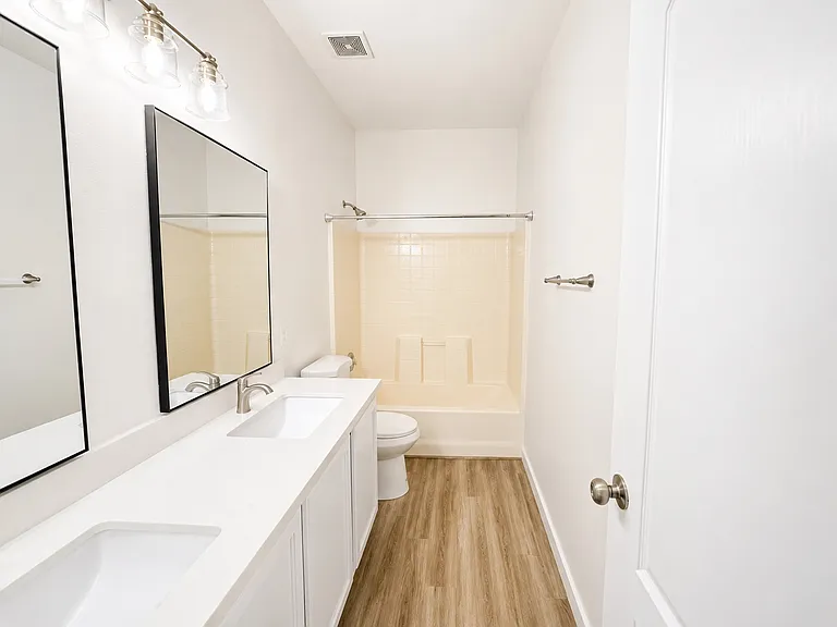 15238 W Custer Ln — Photo 16
