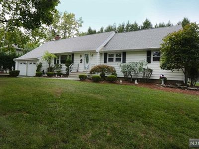 256 Summit Ave, New Milford, NJ, 07646