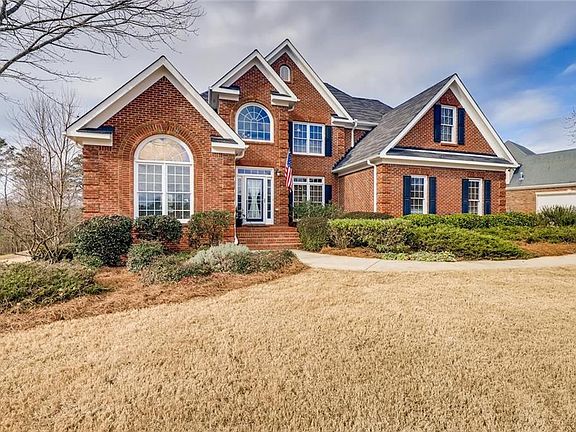 2nd image of 2148 Crest Wood Dr