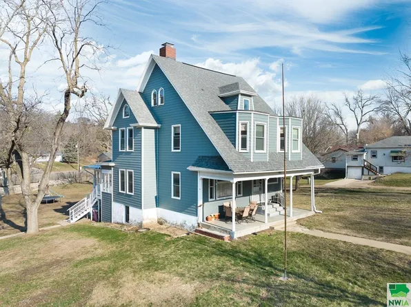 403 N East St, Ponca, NE 68770