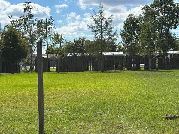 2525 N Flounder Dr, Lake Charles, LA 70605