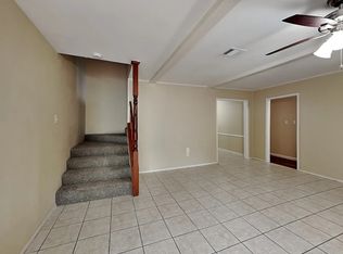 1502 Seagate Ln, Houston, TX 77062