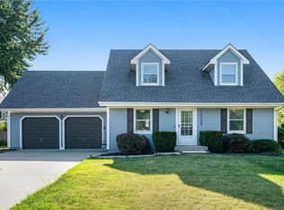 10223 N Tracy Ave, Kansas City, MO 64155