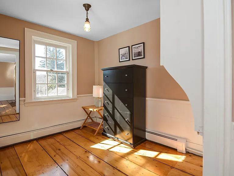 6 Mill Ln — Photo 15