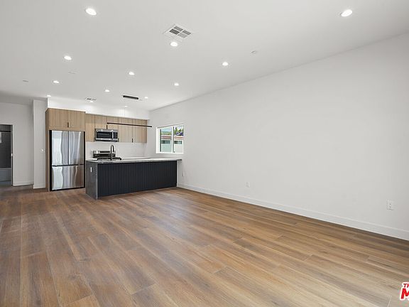 4th image of 4527 W 17th St