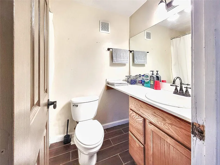 4000 SW 23rd St #4-308 — Photo 20