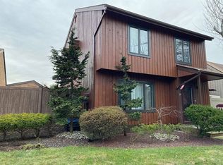 24 Ardsley Ct, East Brunswick, NJ 08816