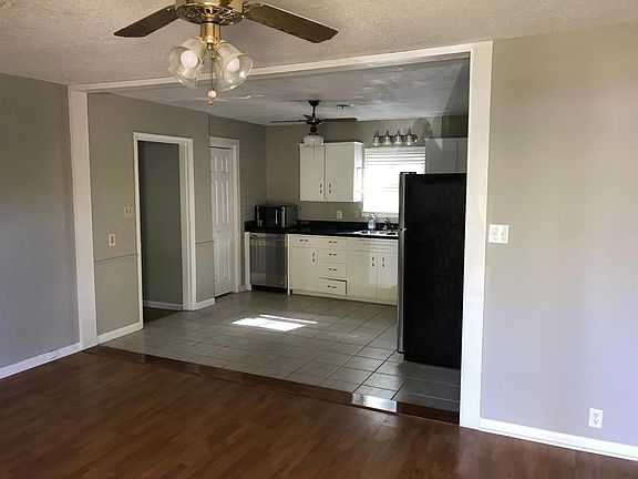 living room / kitchen