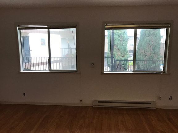 4th image of 1743 Carmel Dr APT 18