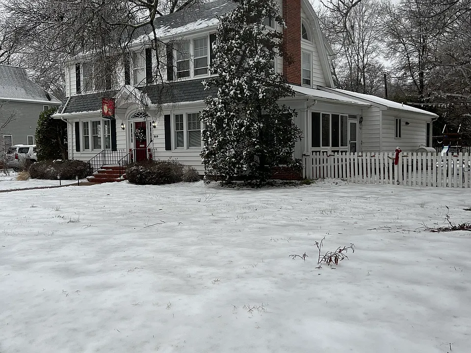 209 Randolph Cir