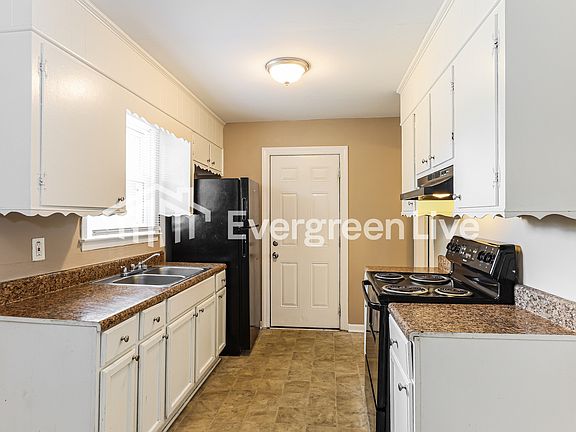 5th image of 2098 Caretta St