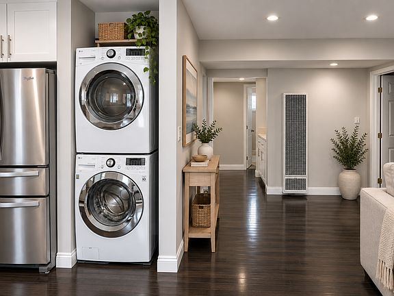 3rd image of 1044 7th St APT 10