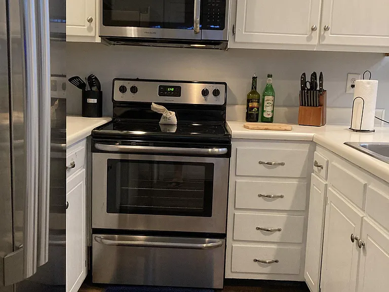 6305 Dixon Dr — Photo 16