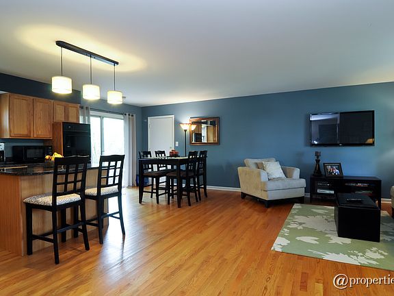 Kitchen/Living Room