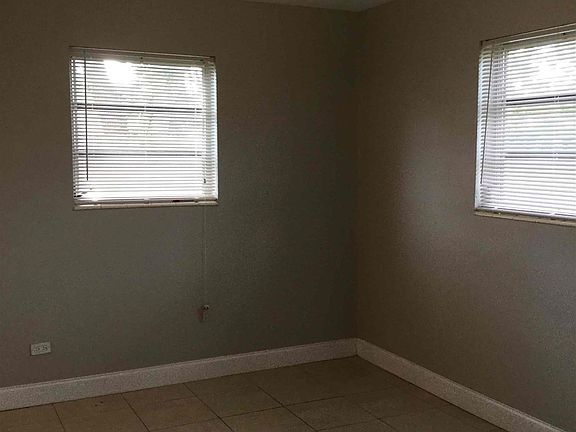 1_-_Full_Marketing_Photos-17