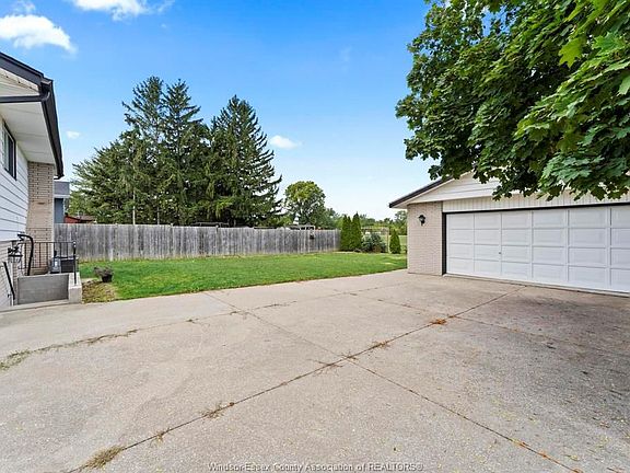 4th image of 3455 Forest Glade Dr