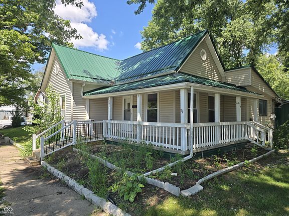 2nd image of 501 W Jefferson St