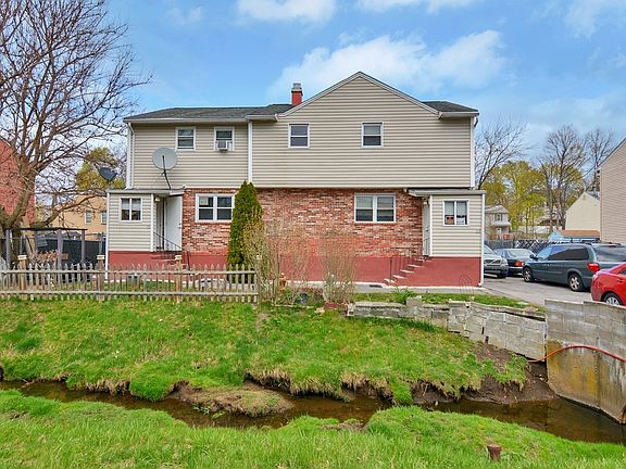 2nd image of 33-35 Bicknell Ave