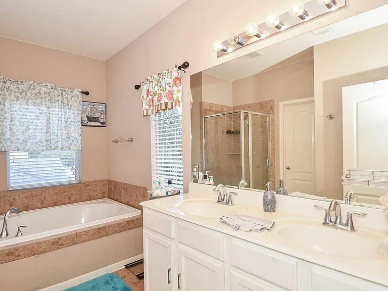 17319 Brookhollow Court Dr — Photo 18