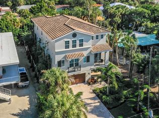 4953 Commonwealth Dr, Sarasota, FL 34242