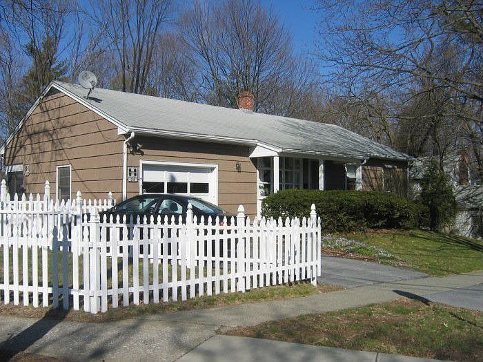fenced-side yard