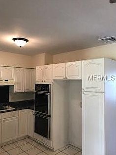 5th image of 523 Westover St