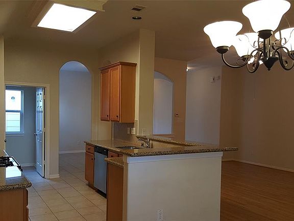 3rd image of 15931 Cottage Ivy Cir