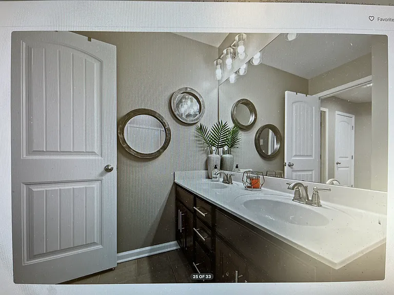 1039 Livingstone Ln — Photo 9