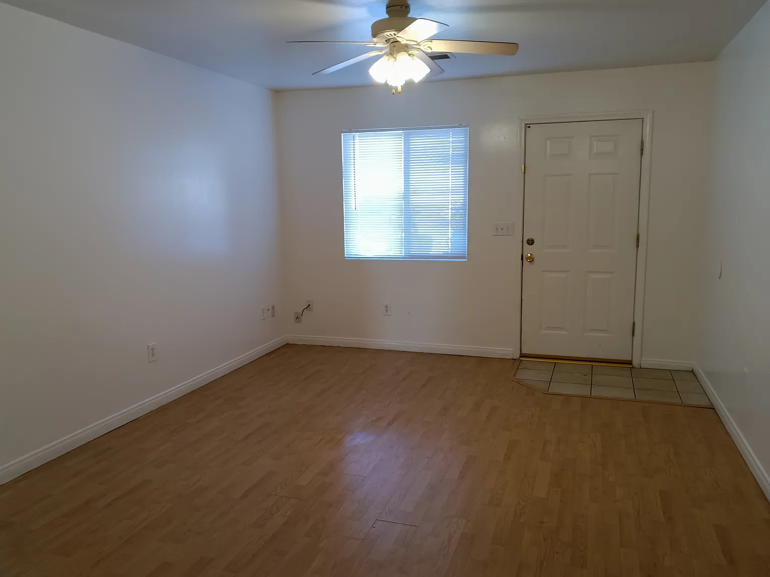 2 bed, 750 sqft, $1,200 — Photo 1