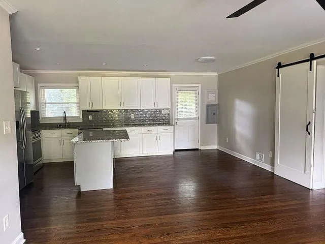 3155 Beech Dr — Photo 3