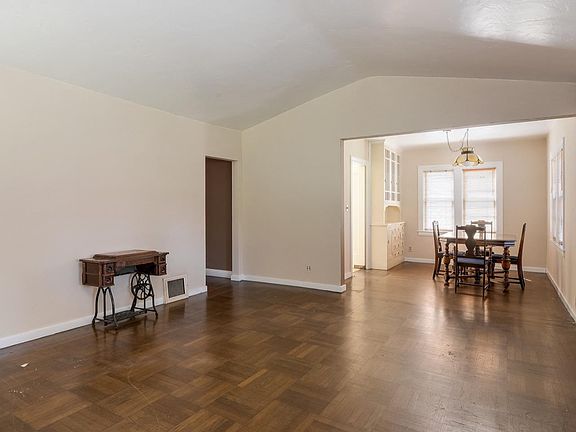 3rd image of 343 Jeter St