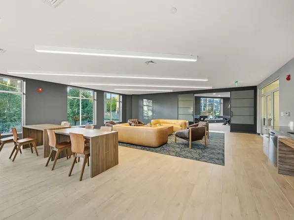 425 3rd Street image 21 of 31