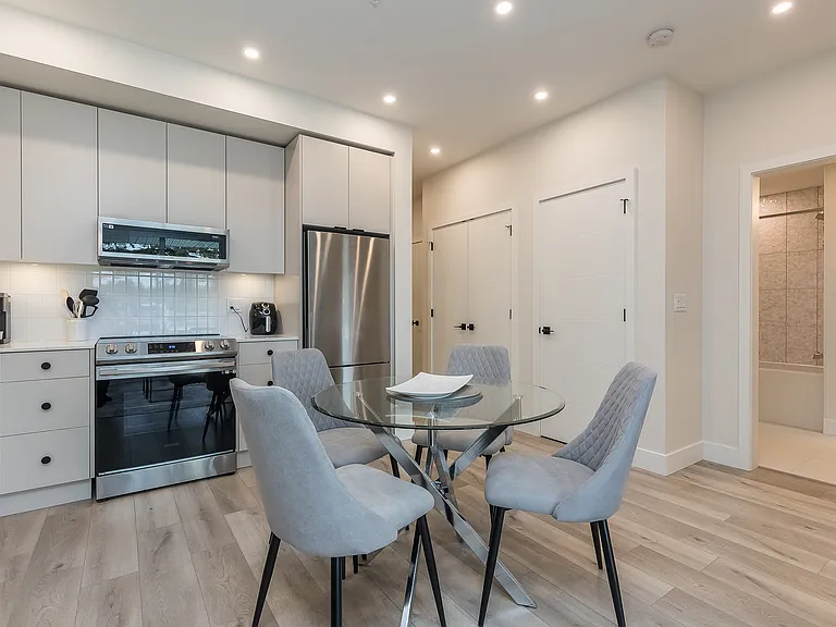 45511 Campus Dr #101 — Photo 4