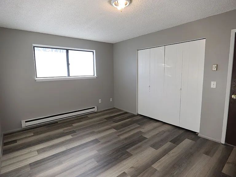 713 Halbert St — Photo 30