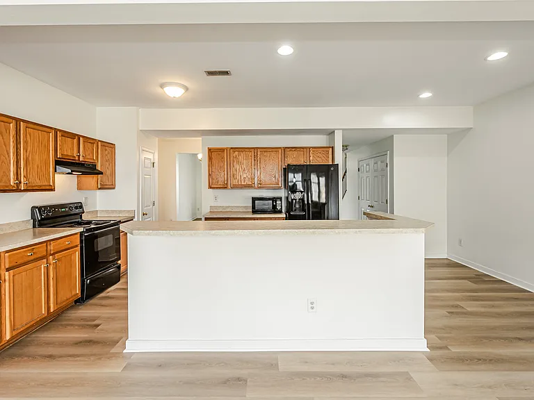 1429 New Haven Ct — Photo 17