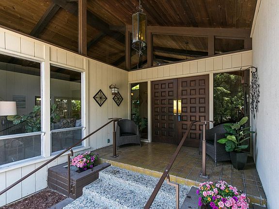 3rd image of 227 Vista Bella Dr