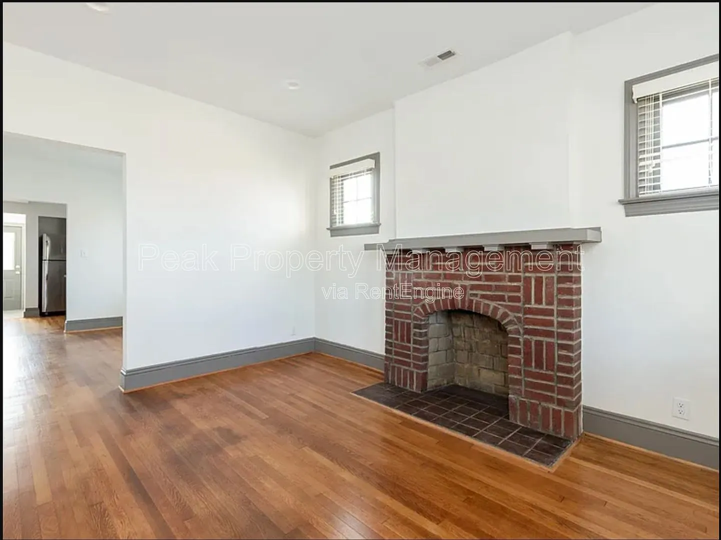 2 bed, 1.0 bath, 883 sqft, $1,650 — Photo 4
